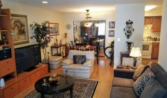 13 Ray Ct, Bedminster, NJ 07921