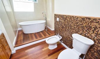 23 Fesser Ave, Bristol, RI 02809