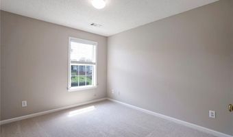 2911 Commonwealth Cir, Alpharetta, GA 30004
