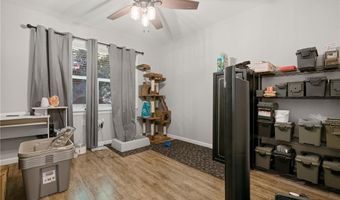 908 N 5th Ter, Barling, AR 72923