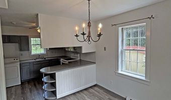 37 Liberty St, Clinton, CT 06413