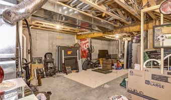 1652 Kyler St, Altoona, WI 54720