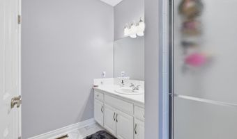 15586 Cedar Ln, Basehor, KS 66007