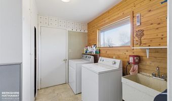 121 Buena Vista Ave, Cody, WY 82414