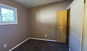 2350 Newton St, Akron, OH 44305