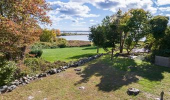 2 Wells Ln, Charlestown, RI 02813