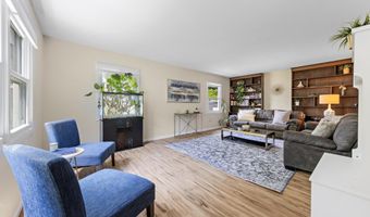 140 Idlebrook Ln, Aberdeen, NJ 07747