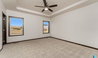 2404 E Tinley St, Brandon, SD 57005