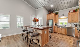 5004 Oak St, Bay St. Louis, MS 39520