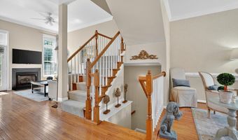 2411 GORGAS Pl, Alexandria, VA 22311