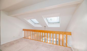 34 Parkwood Dr, Augusta, ME 04330