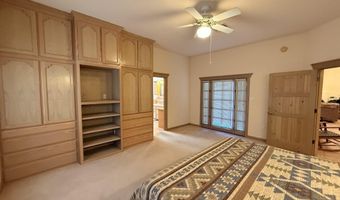 1113 Skyline Dr, Elephant Butte, NM 87935