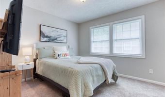 284 Rhodes Dr, Athens, GA 30606