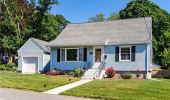 11 Bellevue Dr, Cranston, RI 02920
