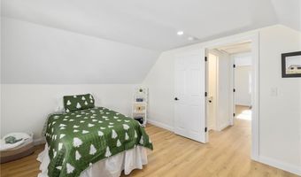 122 Elder St, Lincoln, RI 02865