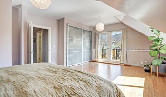 34 Dos Carpinteros Rd, Arroyo Seco, NM 87514