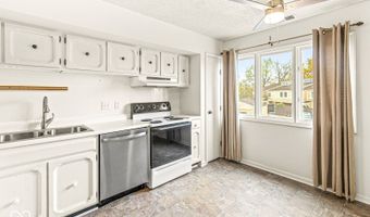 5186 Fairway Dr 34/2, Avon, IN 46123