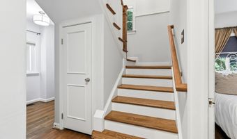 1724 ROBINHOOD Rd, Annapolis, MD 21401