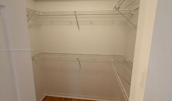 2941 NE 185th St 1302, Aventura, FL 33180