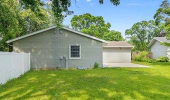 1602 Golden Oak Ln, Madison, WI 53711