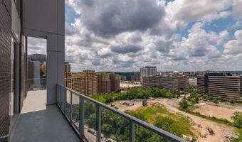 400 ARMY NAVY Dr #729, Arlington, VA 22202