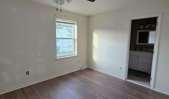 22 Oyster Bay Rd, Absecon, NJ 08201