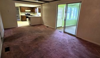 1003 Crestview Dr, Angola, IN 46703