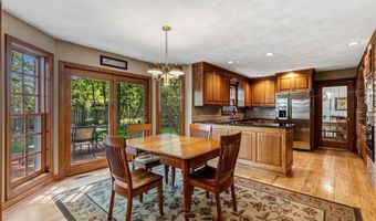 1837 S LEE St, Appleton, WI 54915