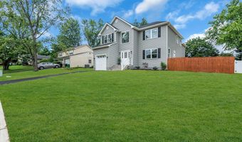 41 Avondale Ln, Aberdeen, NJ 07747