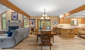 129 Woodbury, Blakeslee, PA 18610