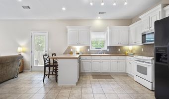 3383 BAY MEADOW Dr, Benton, AR 72015