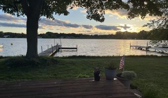 6771 Campau Lake Dr SE, Alto, MI 49302