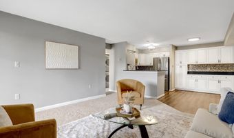 6902 MARY CAROLINE Cir E, Alexandria, VA 22310
