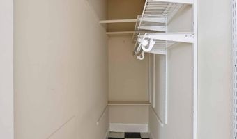 827 N HOWARD St, Baltimore, MD 21201