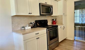 602 K St, Barling, AR 72923