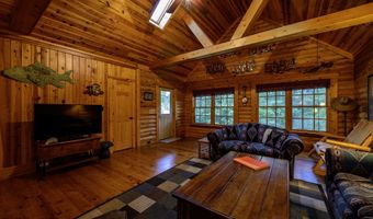 740 Log Cabin Rd, Arapahoe, NC 28510