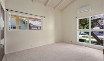 1069 Lunalilo Home Rd, Honolulu, HI 96825