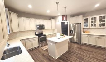 9257 Thames Dr, Avon, IN 46123
