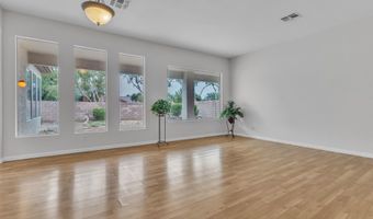 790 W CHERRYWOOD Dr, Chandler, AZ 85248