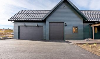 3118 NW Crossing Dr, Bend, OR 97703