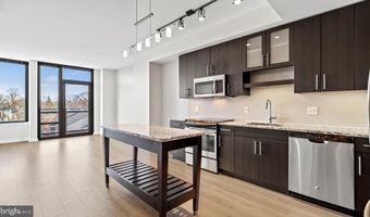 8300 WISCONSIN Ave 1B-1-933, Bethesda, MD 20814