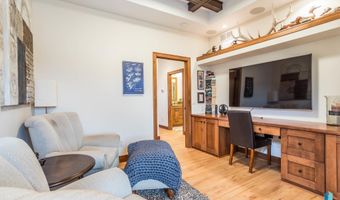 505 N Pasque Flower Trl, Brandon, SD 57005