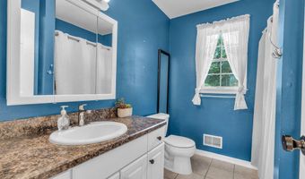 46 Ravenwood Blvd, Barnegat, NJ 08005