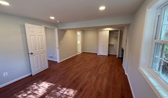 4721 SPRINGBROOK Dr, Annandale, VA 22003