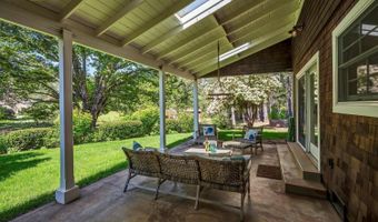 1065 Summit Lake Dr, Angwin, CA 94508