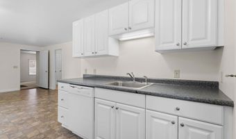 7 Lew Alice Dr, Boscawen, NH 03303