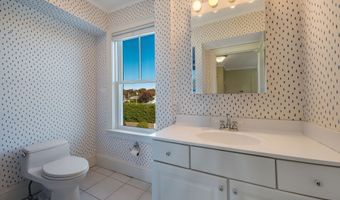 10 Island View Ave, Branford, CT 06405