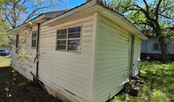 515 N Hickory St, Vivian, LA 71082