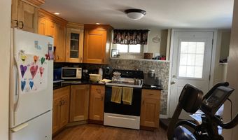 10 Lindgren Ter, Ansonia, CT 06401