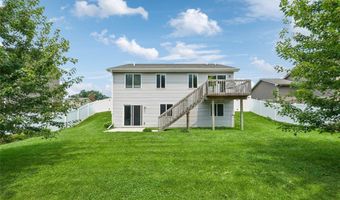 2016 2nd St SW, Altoona, IA 50009